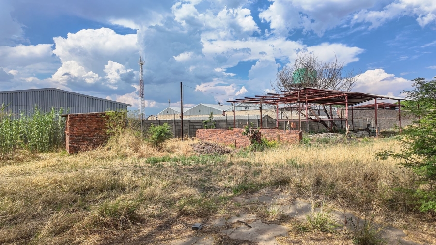 5 Bedroom Property for Sale in Rustenburg Rural North West